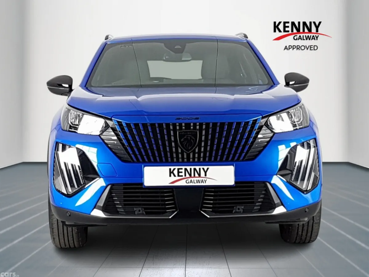 Peugeot 2008 MPV, Petrol, 2024, Blue