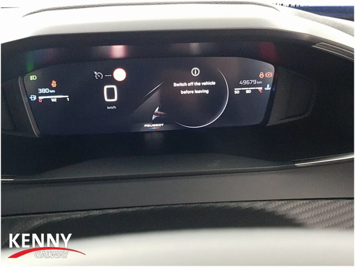 Peugeot 2008 MPV, Petrol, 2024, Blue