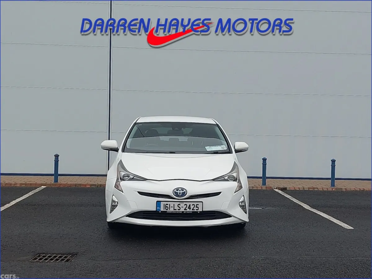 Toyota Prius Hatchback, Petrol Hybrid, 2016, White