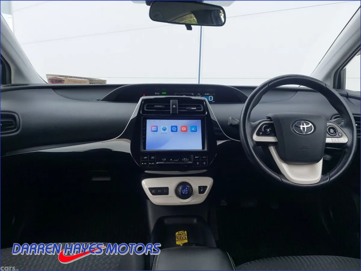 Toyota Prius Hatchback, Petrol Hybrid, 2016, White