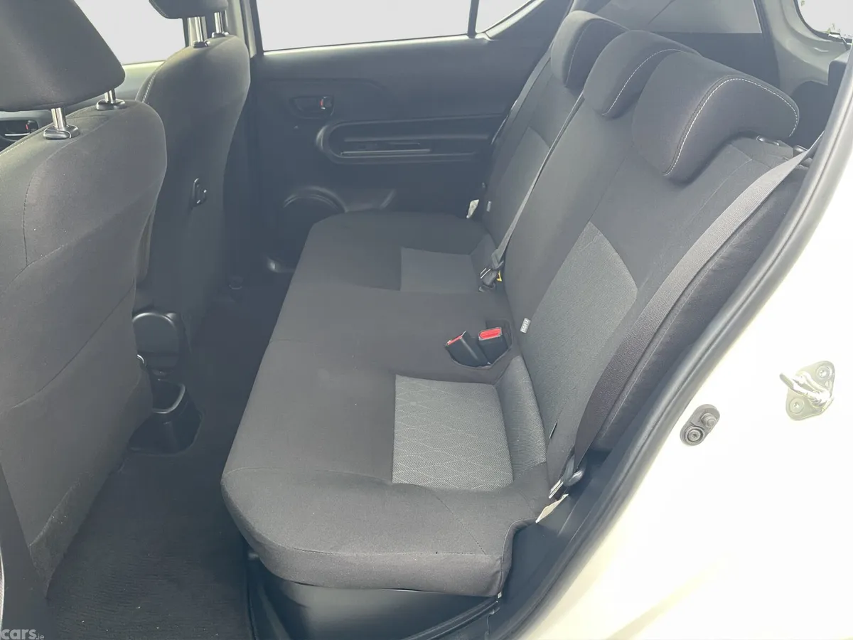 Toyota Aqua Hatchback, Petrol Hybrid, 2021, White