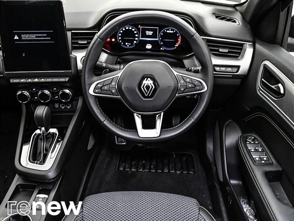 Renault Arkana Hatchback, Petrol, 2025, Black