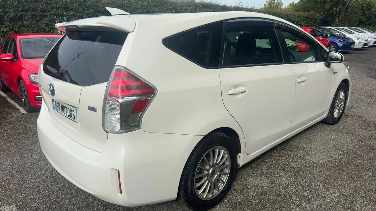 Toyota Prius Estate, Petrol Hybrid, 2016, White