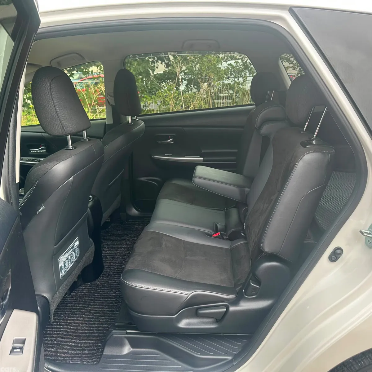 Toyota Prius Estate, Petrol Hybrid, 2016, White