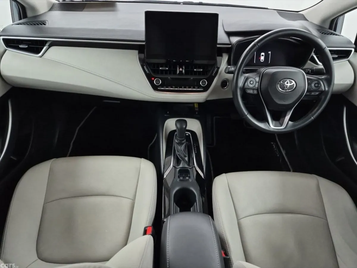 Toyota Corolla Saloon, Petrol Hybrid, 2023, Grey