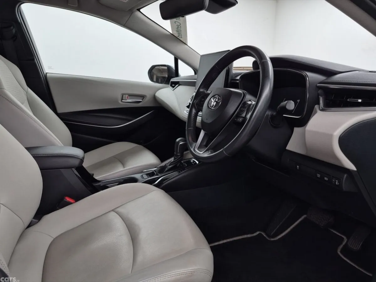 Toyota Corolla Saloon, Petrol Hybrid, 2023, Grey