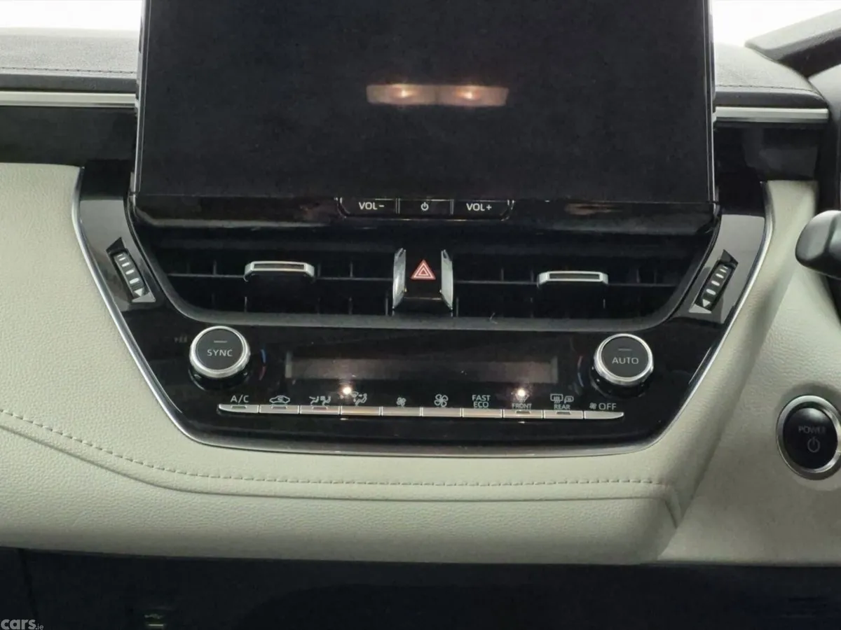 Toyota Corolla Saloon, Petrol Hybrid, 2023, Grey