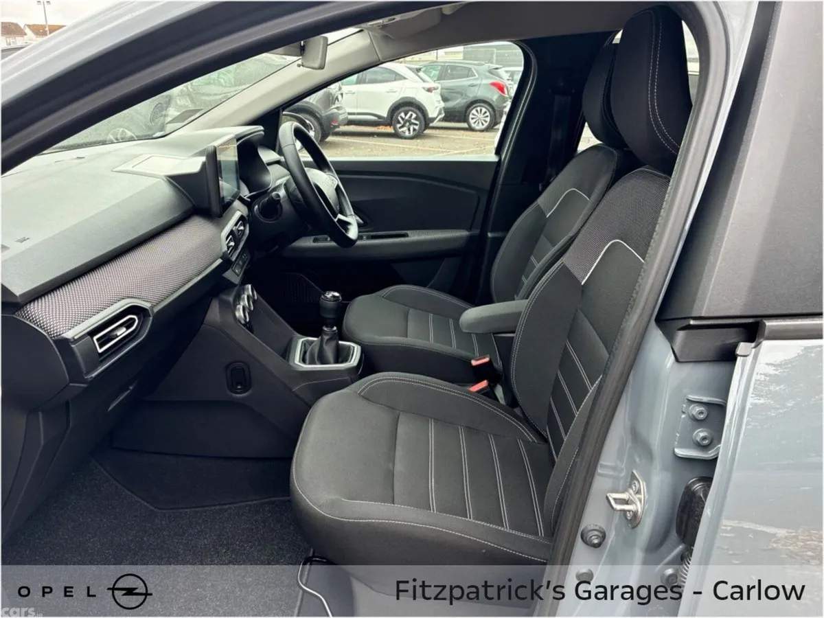 Dacia Jogger MPV, Petrol, 2025, Grey