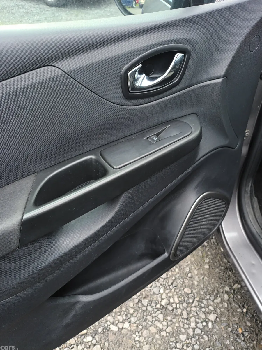Renault Captur Hatchback, Diesel, 2017, Grey