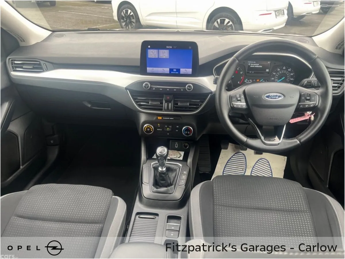 Ford Focus Hatchback, Petrol, 2019, Silver