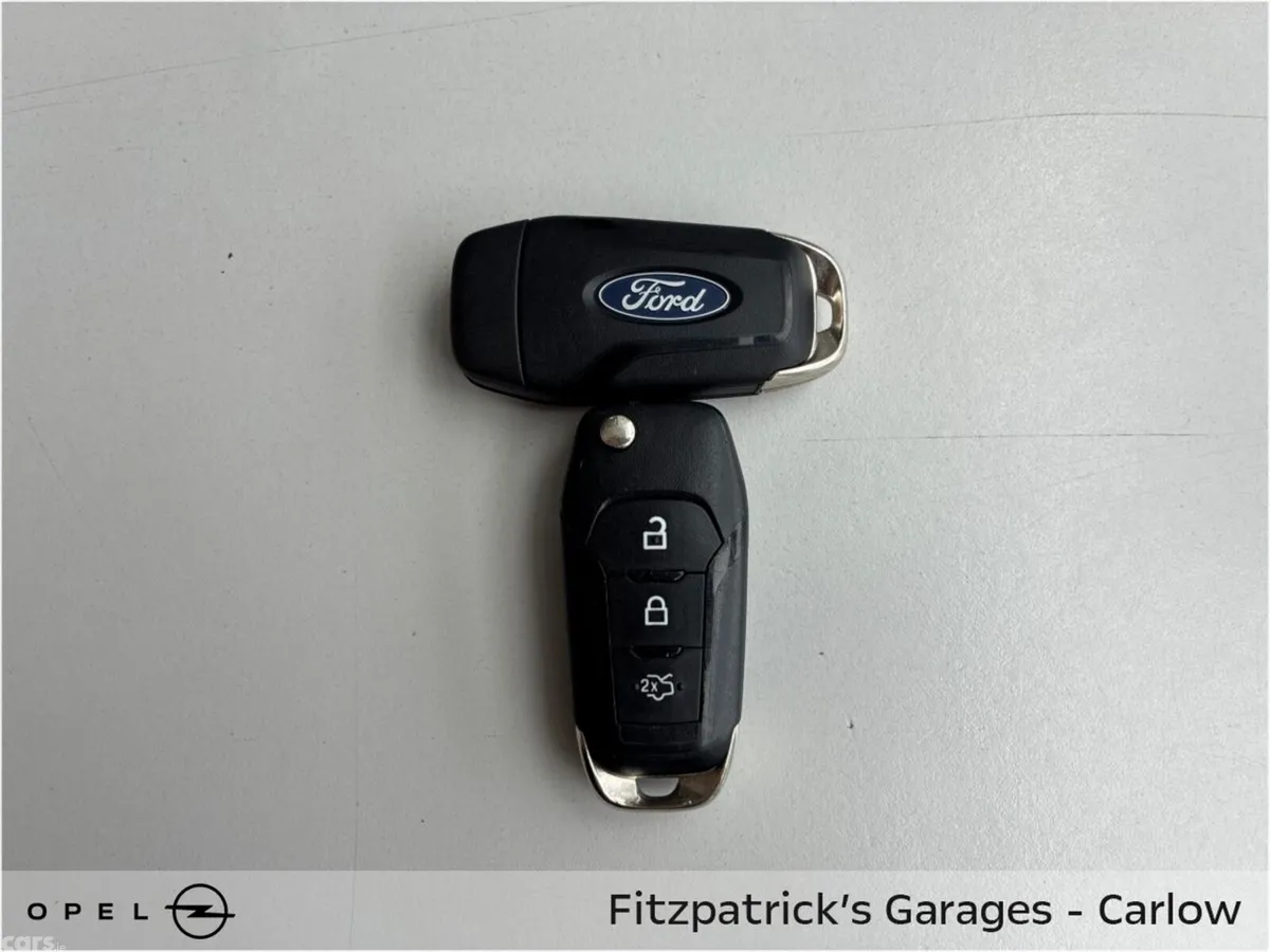 Ford Focus Hatchback, Petrol, 2019, Silver