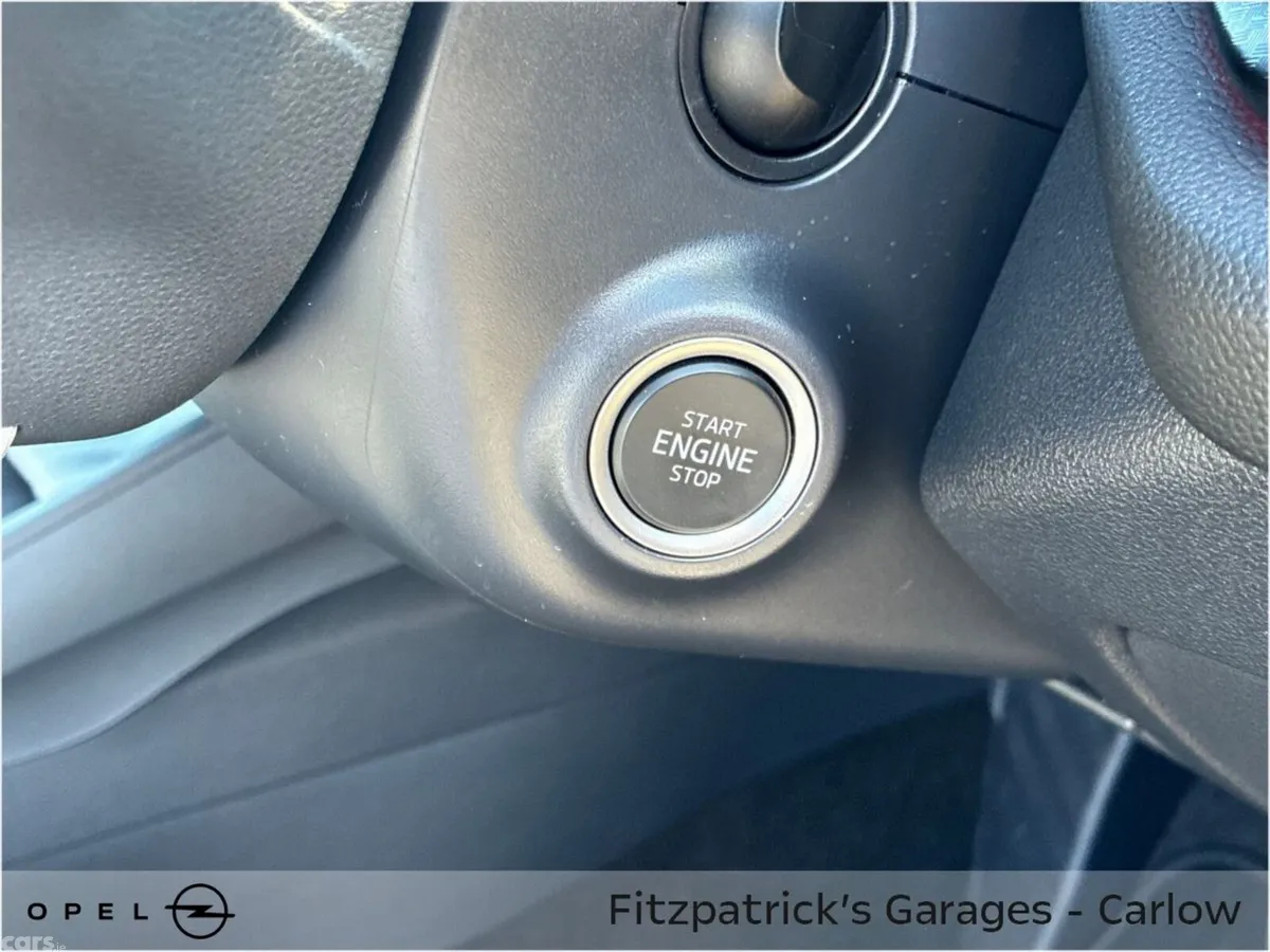 Skoda Octavia Saloon, Petrol, 2025, Grey