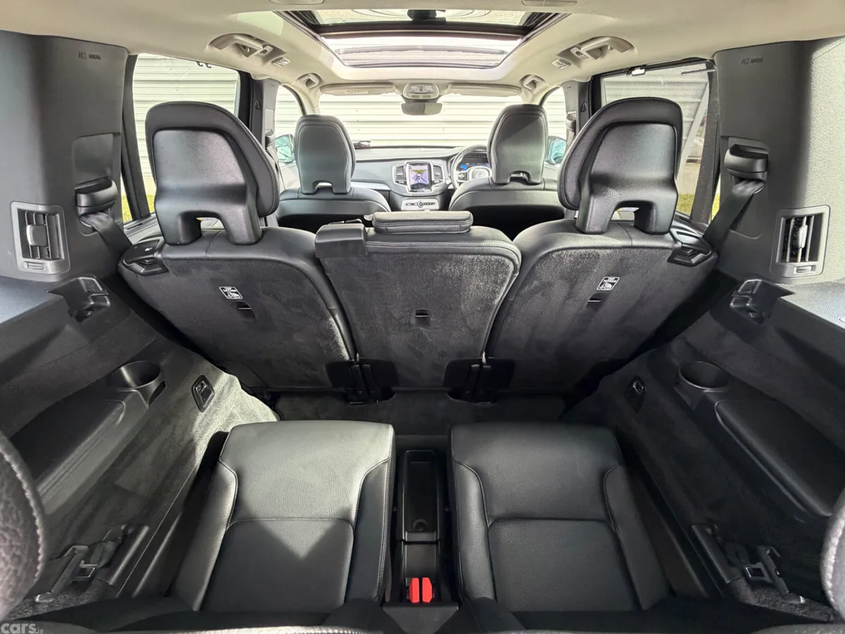 Volvo XC90 SUV, Petrol Plug-in Hybrid, 2023, Grey