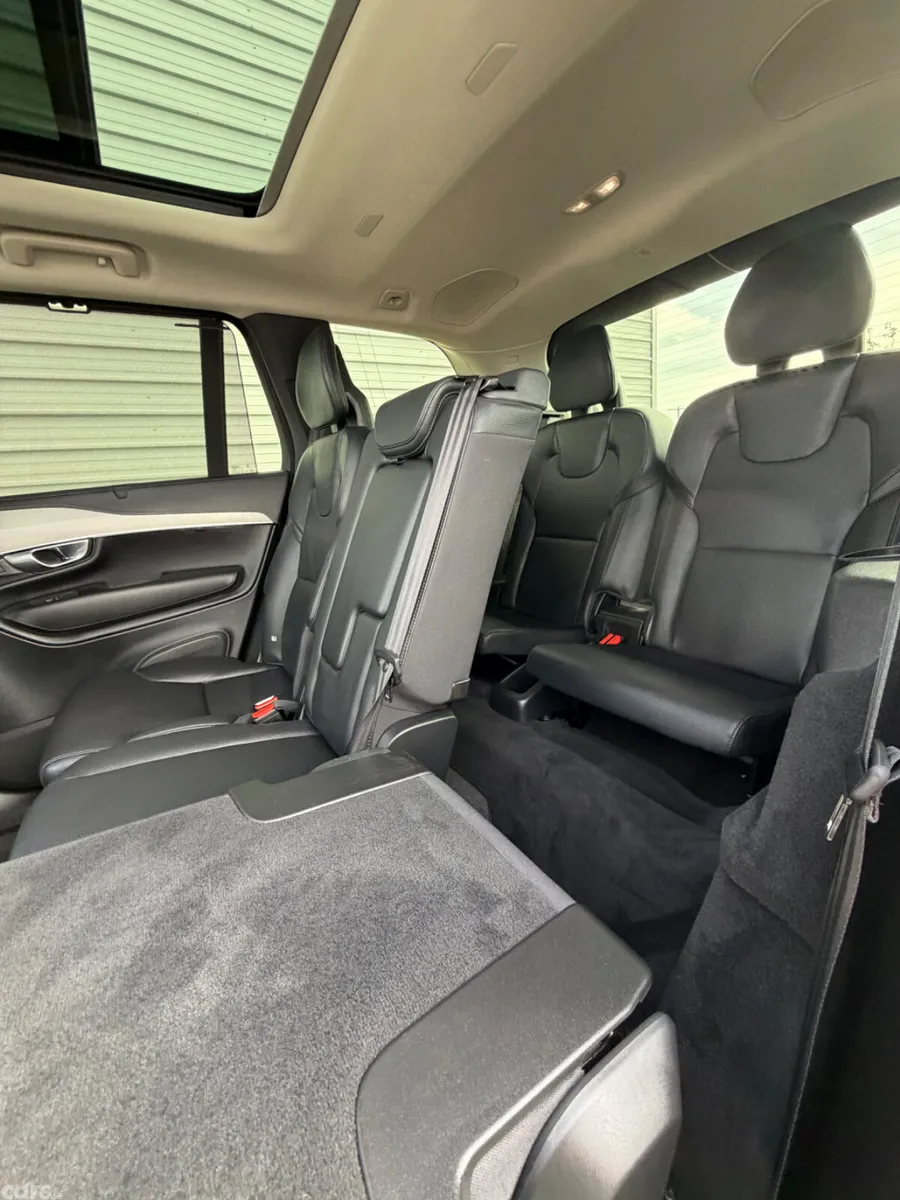 Volvo XC90 SUV, Petrol Plug-in Hybrid, 2023, Grey