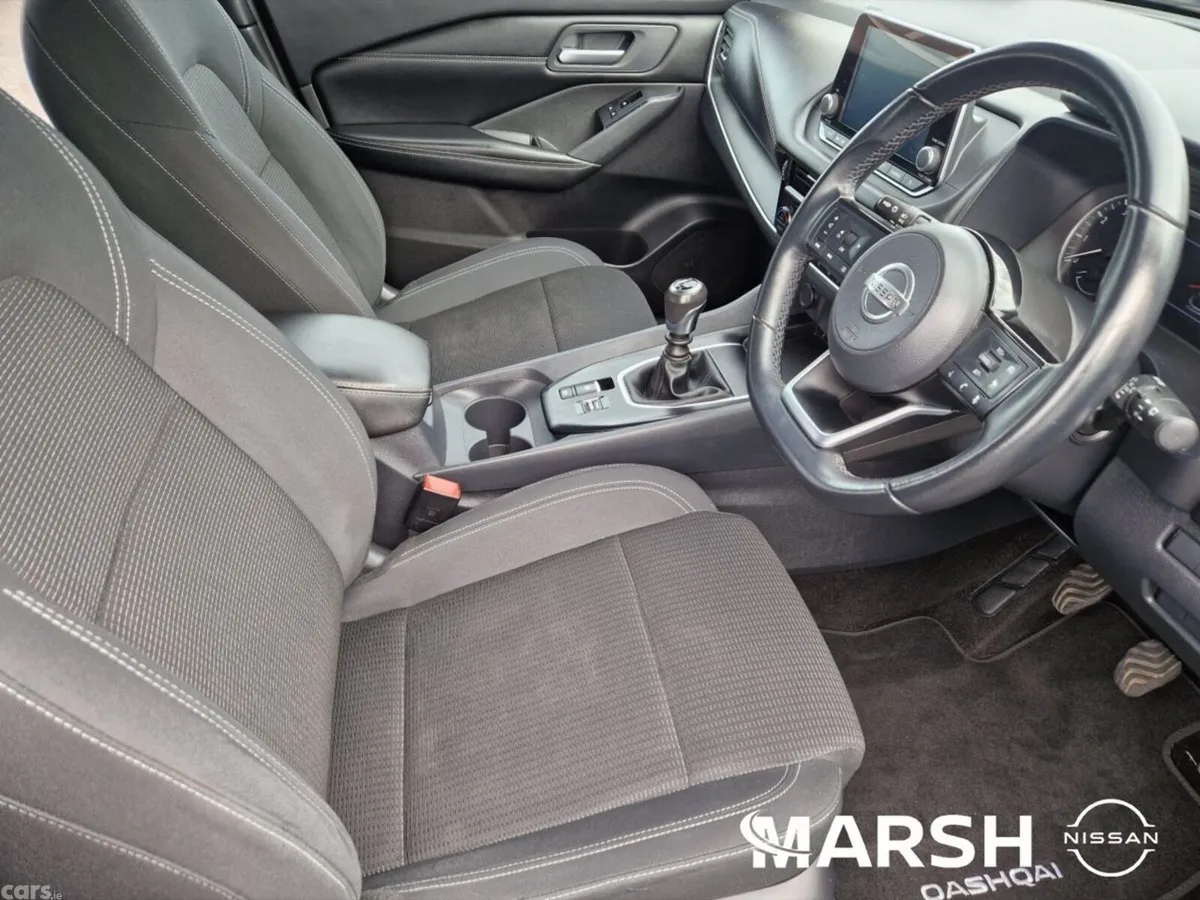 Nissan Qashqai MPV, Petrol, 2023, Black