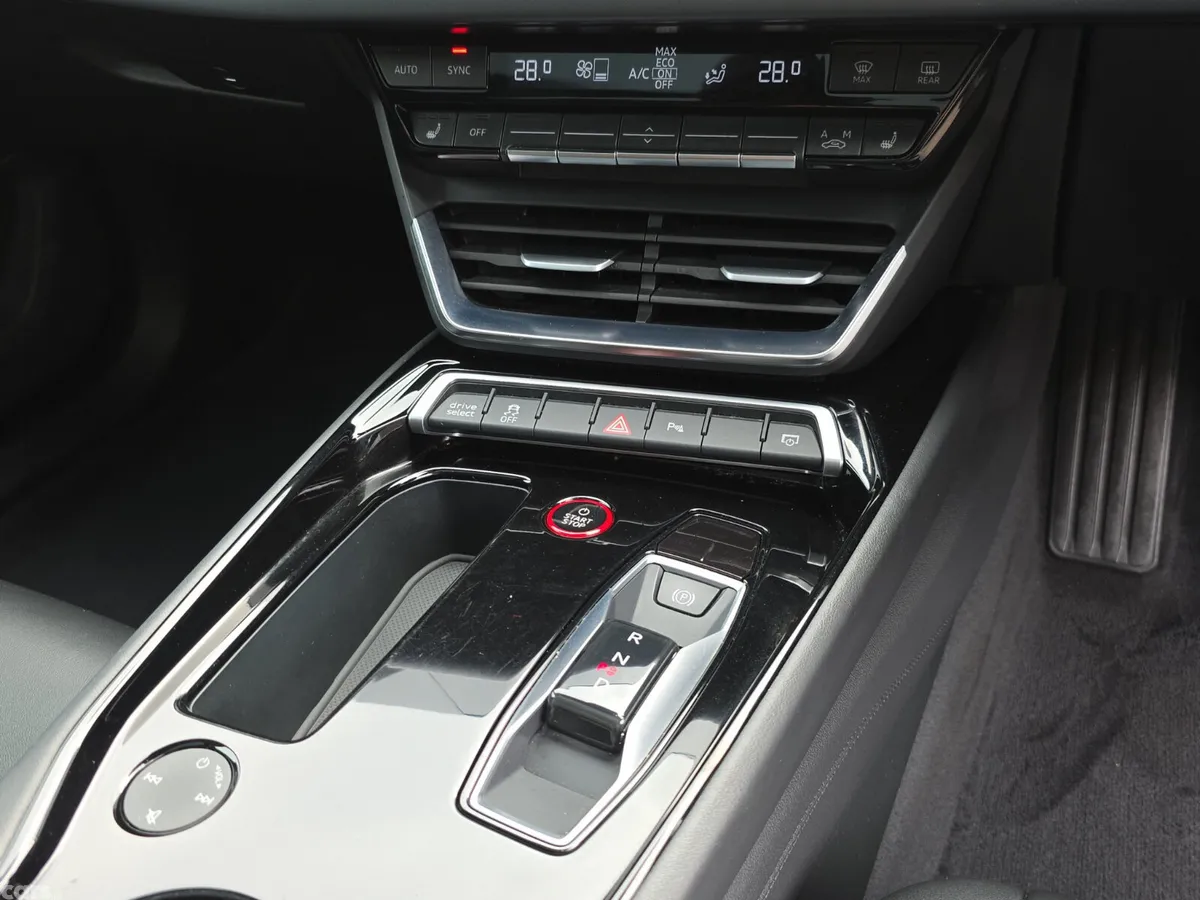 Audi e-tron GT quattro Saloon, Electric, 2023, Grey