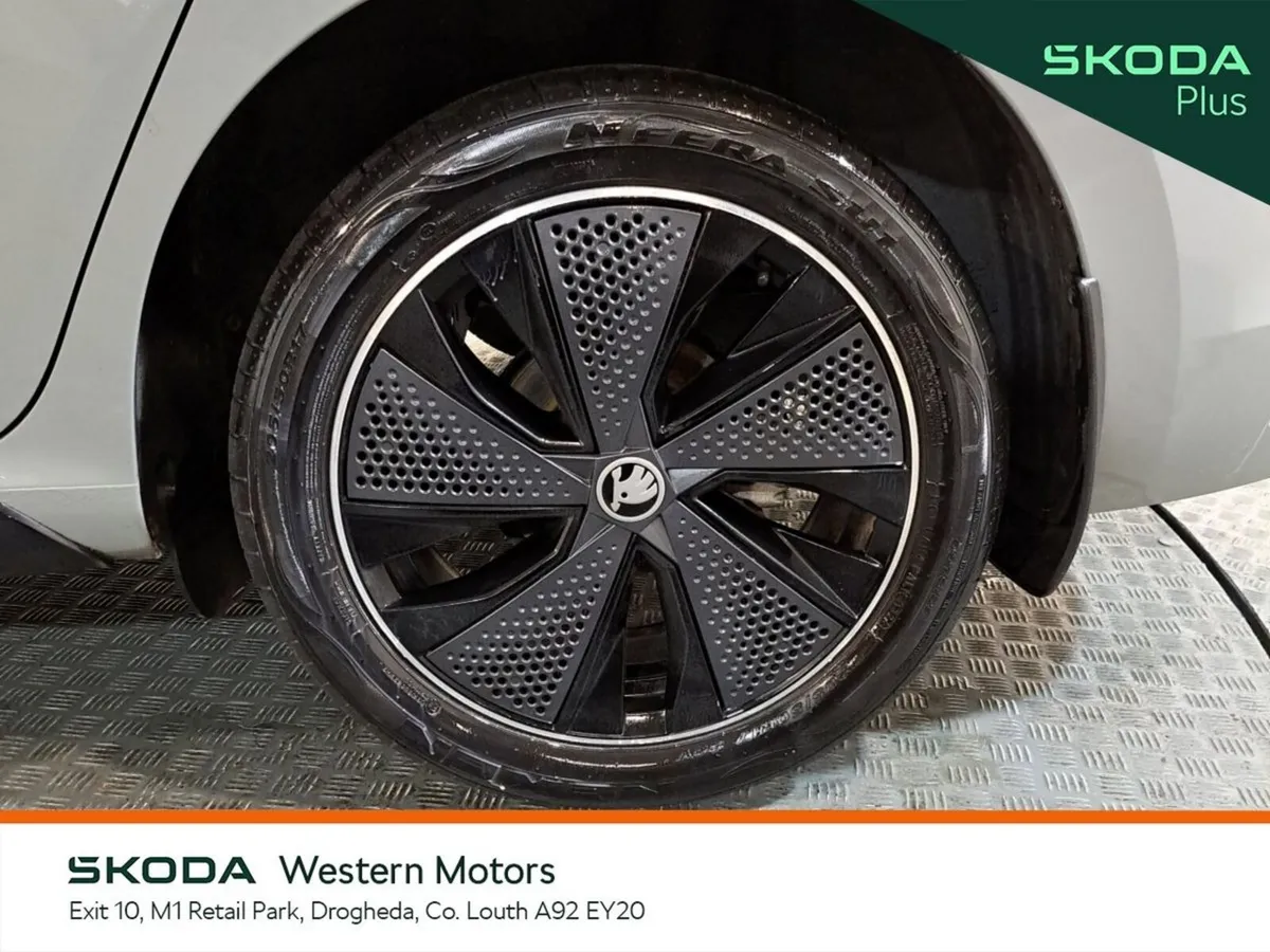Skoda Scala Hatchback, Petrol, 2025, Grey