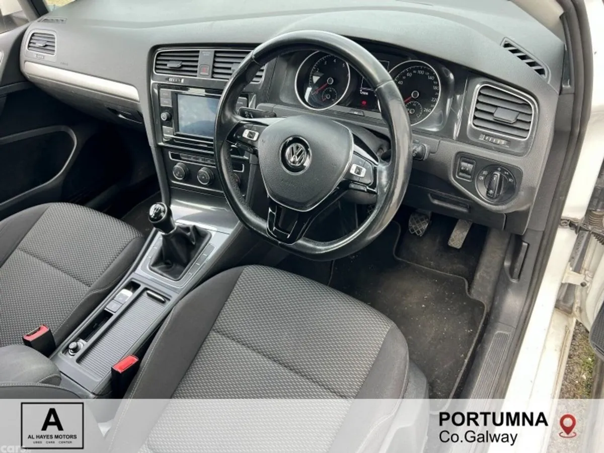 Volkswagen Golf Hatchback, Petrol, 2017, White