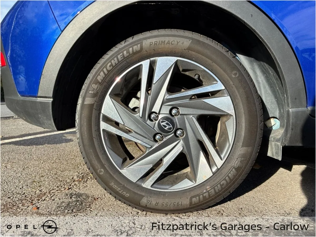 Hyundai Bayon Hatchback, Petrol, 2024, Blue