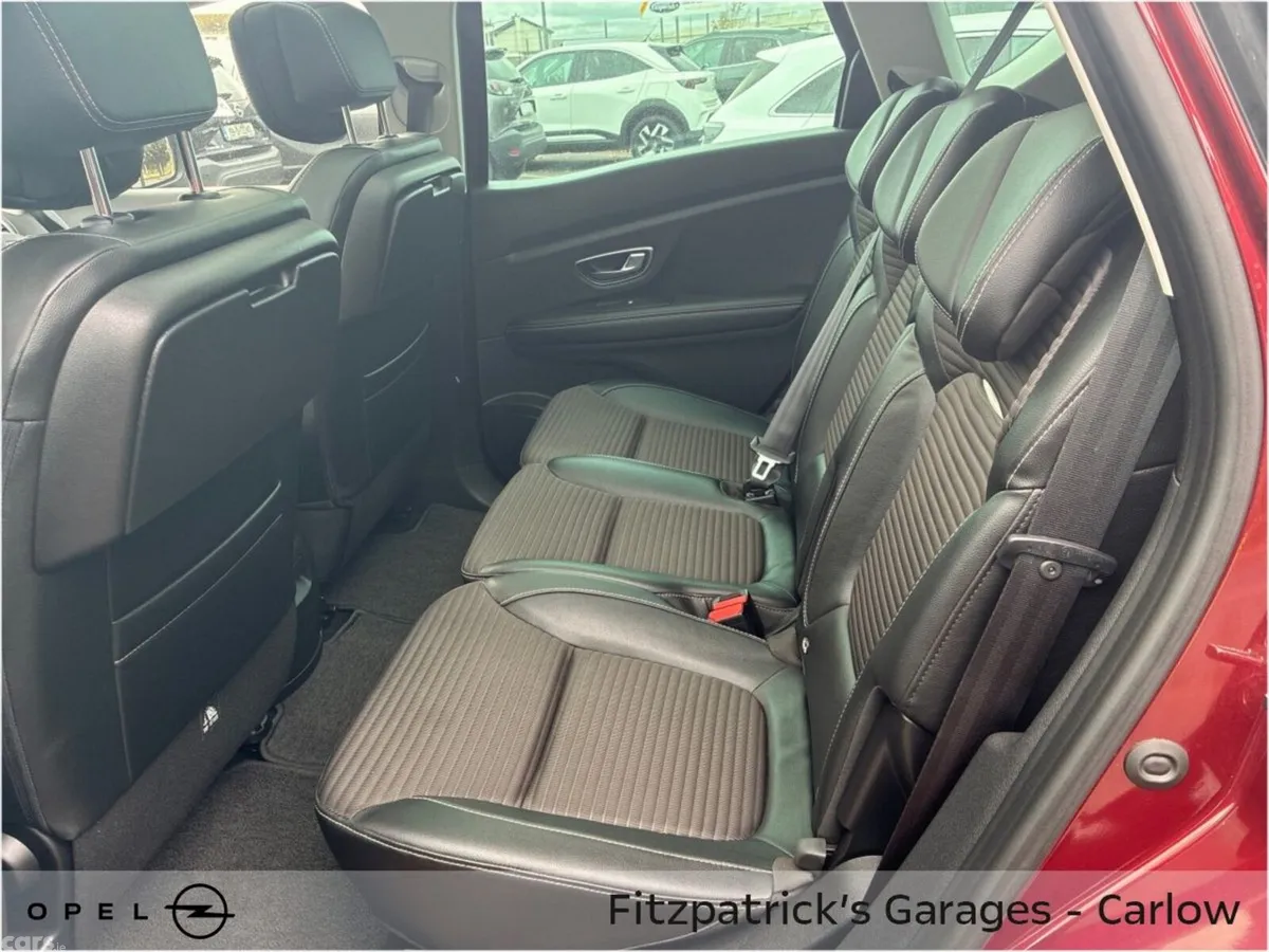 Renault Scenic MPV, Diesel, 2020, Red