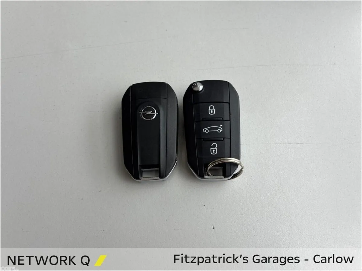 Opel Crossland X SUV, Petrol, 2024, White