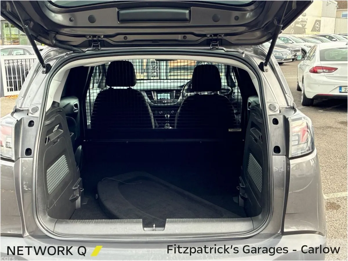 Opel Crossland SUV, Diesel, 2022, Grey