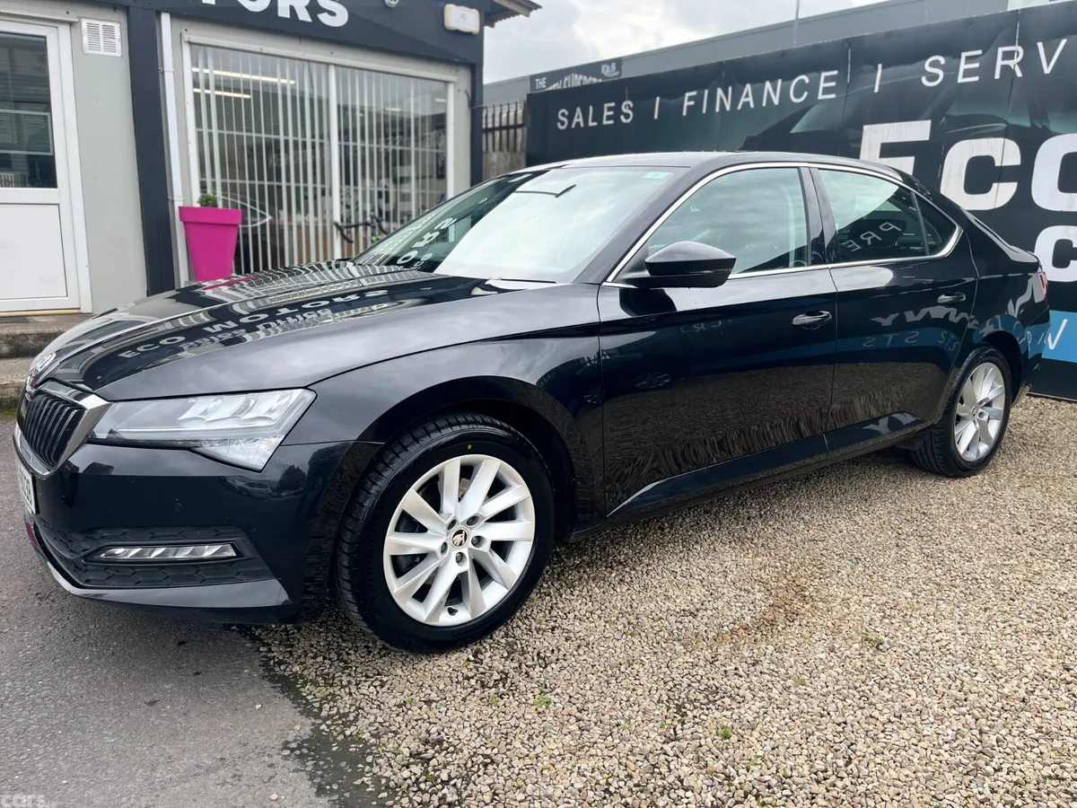 Skoda Superb Saloon, Diesel, 2023, Black