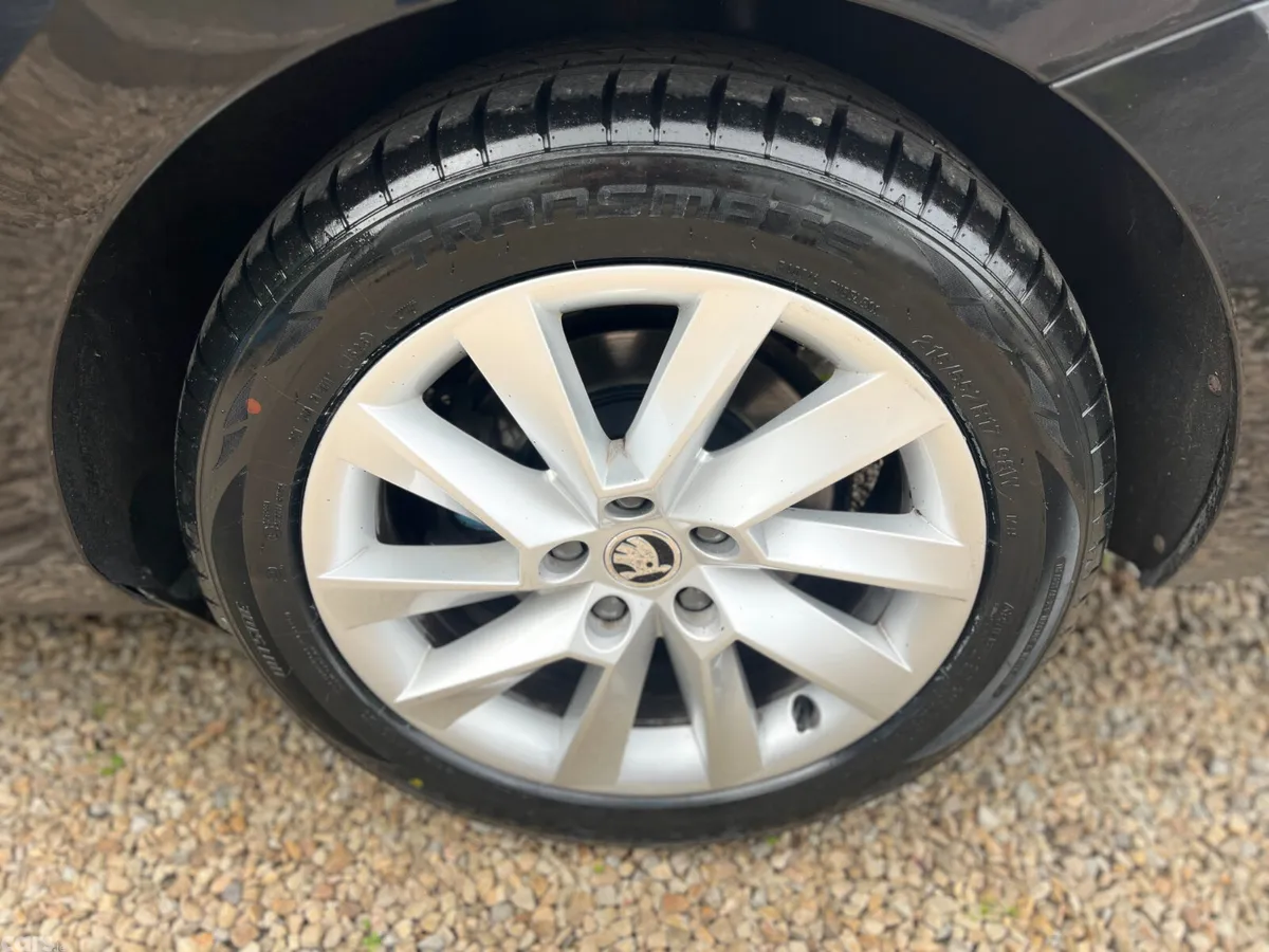 Skoda Superb Saloon, Diesel, 2023, Black