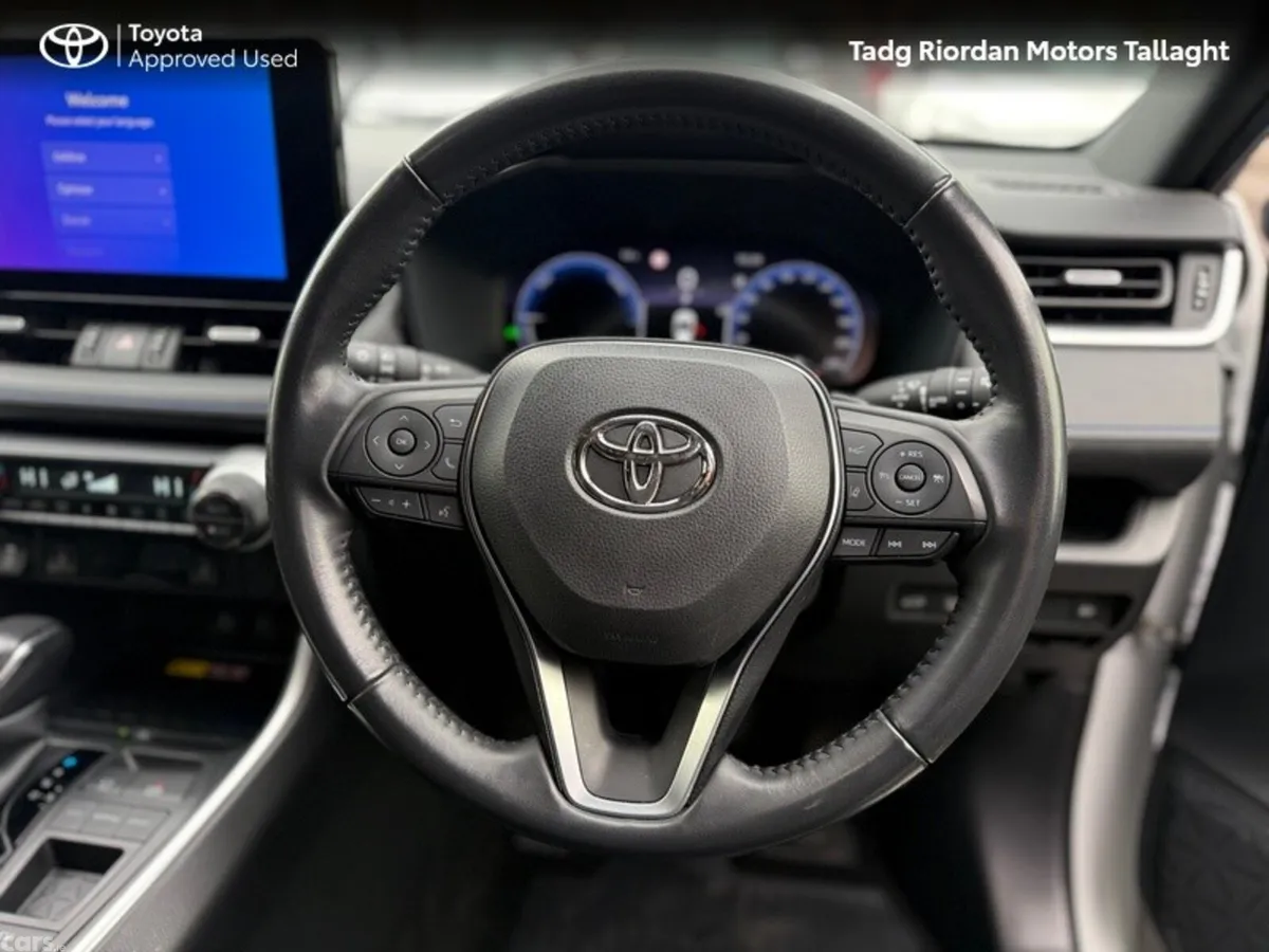 Toyota RAV4 SUV, Petrol Hybrid, 2024, White