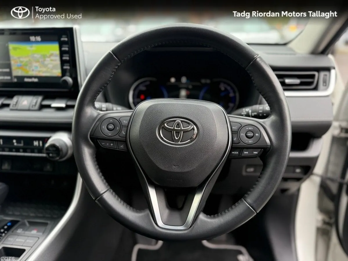 Toyota RAV4 SUV, Petrol Hybrid, 2022, White