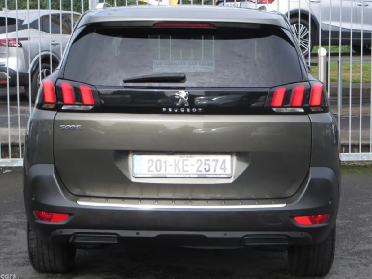 Peugeot 5008 MPV, Diesel, 2020, Grey
