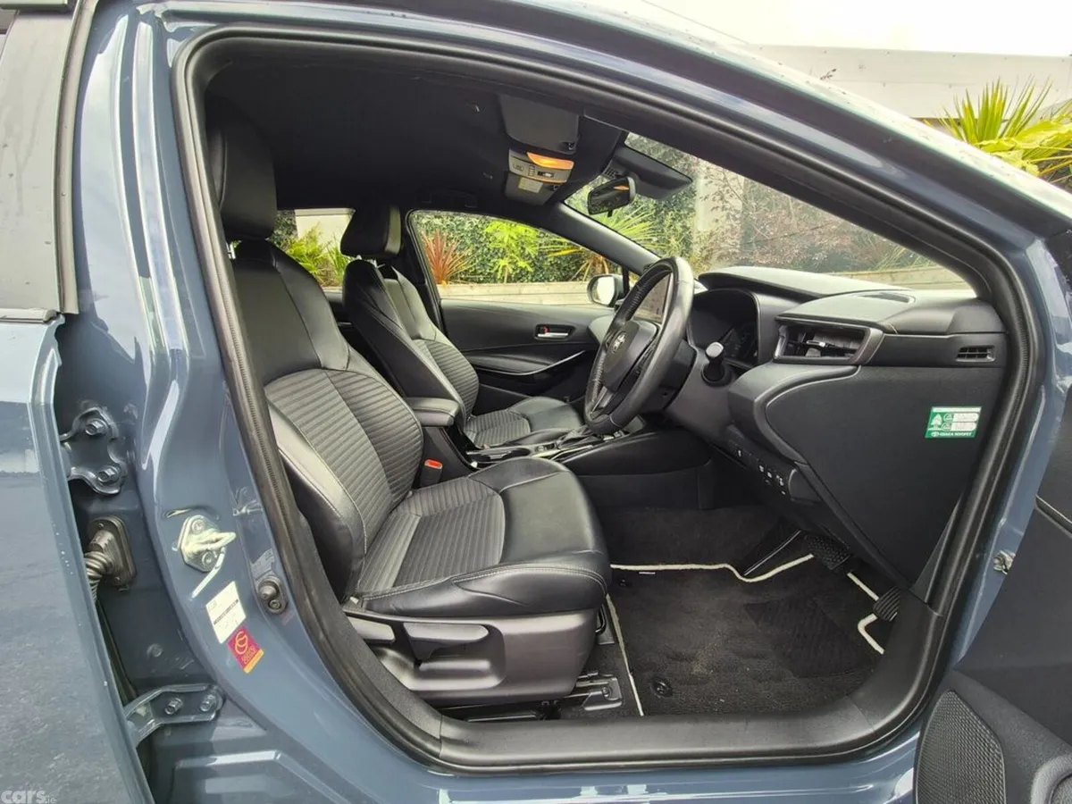 Toyota Corolla Estate, Petrol Hybrid, 2023, Grey