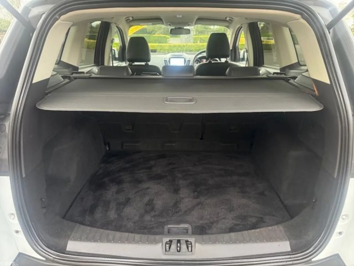 Ford Kuga Hatchback, Diesel, 2019, White
