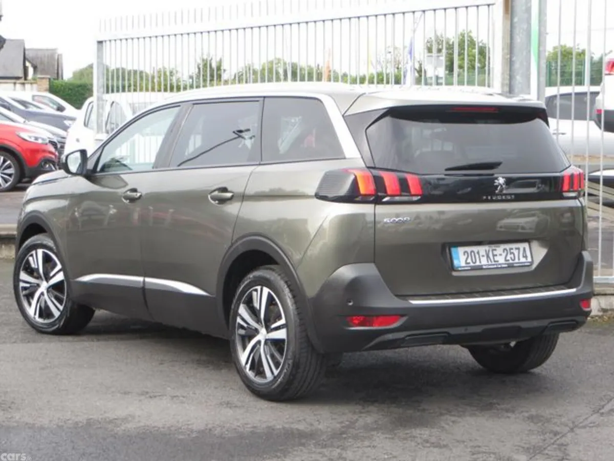 Peugeot 5008 MPV, Diesel, 2020, Grey