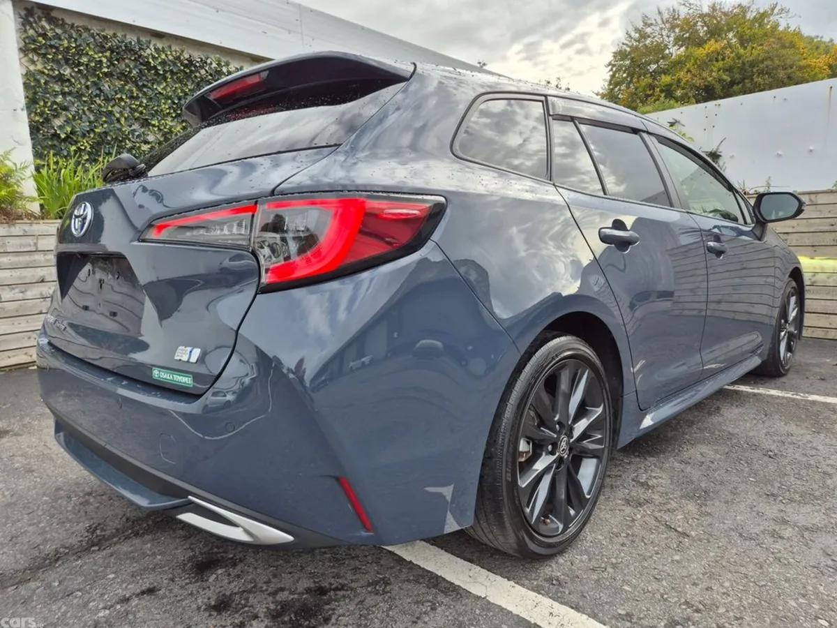 Toyota Corolla Estate, Petrol Hybrid, 2023, Grey