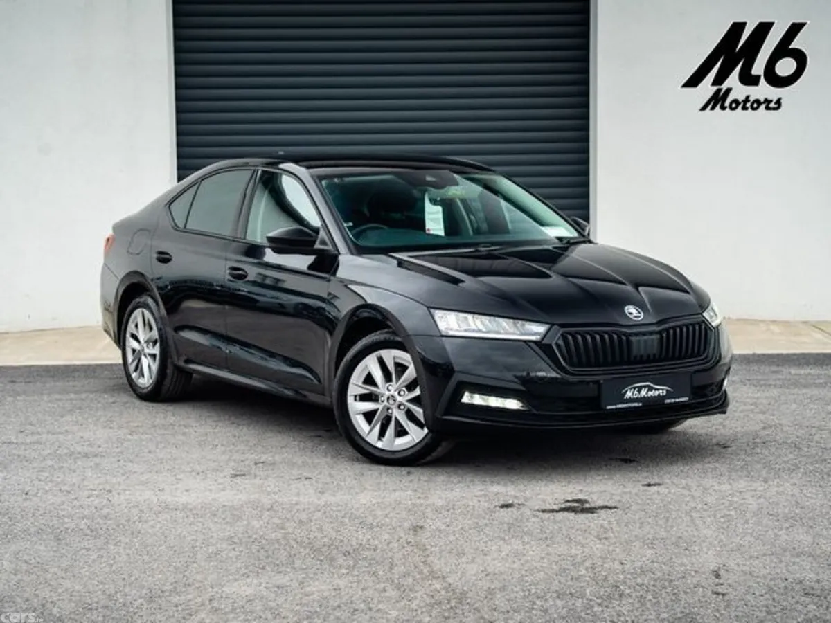Skoda Octavia Saloon, Diesel, 2024, Black