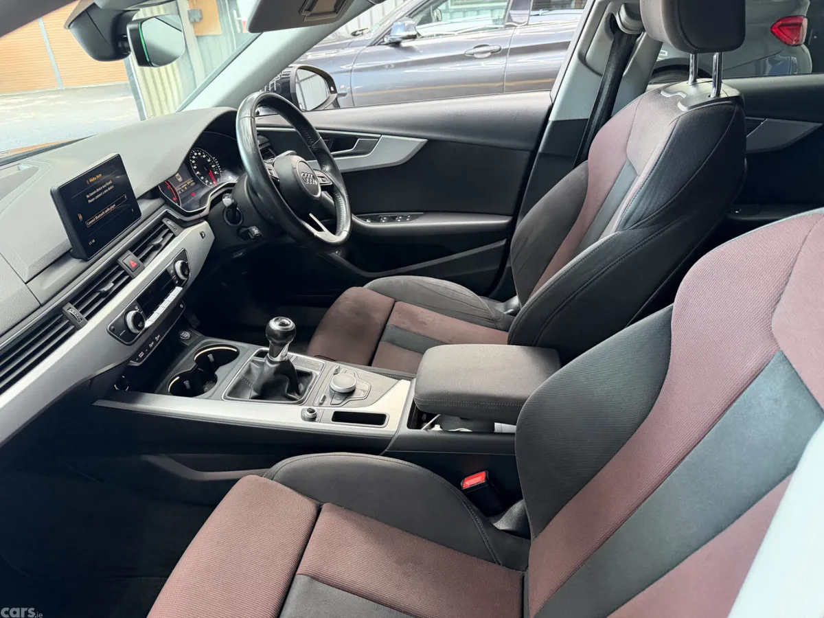 Audi A4 Saloon, Petrol, 2016, Black