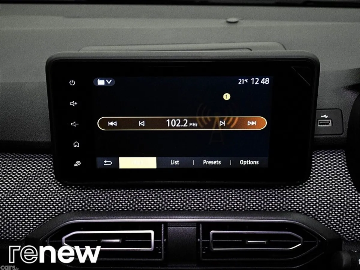 Dacia Jogger SUV, Petrol, 2022, Grey