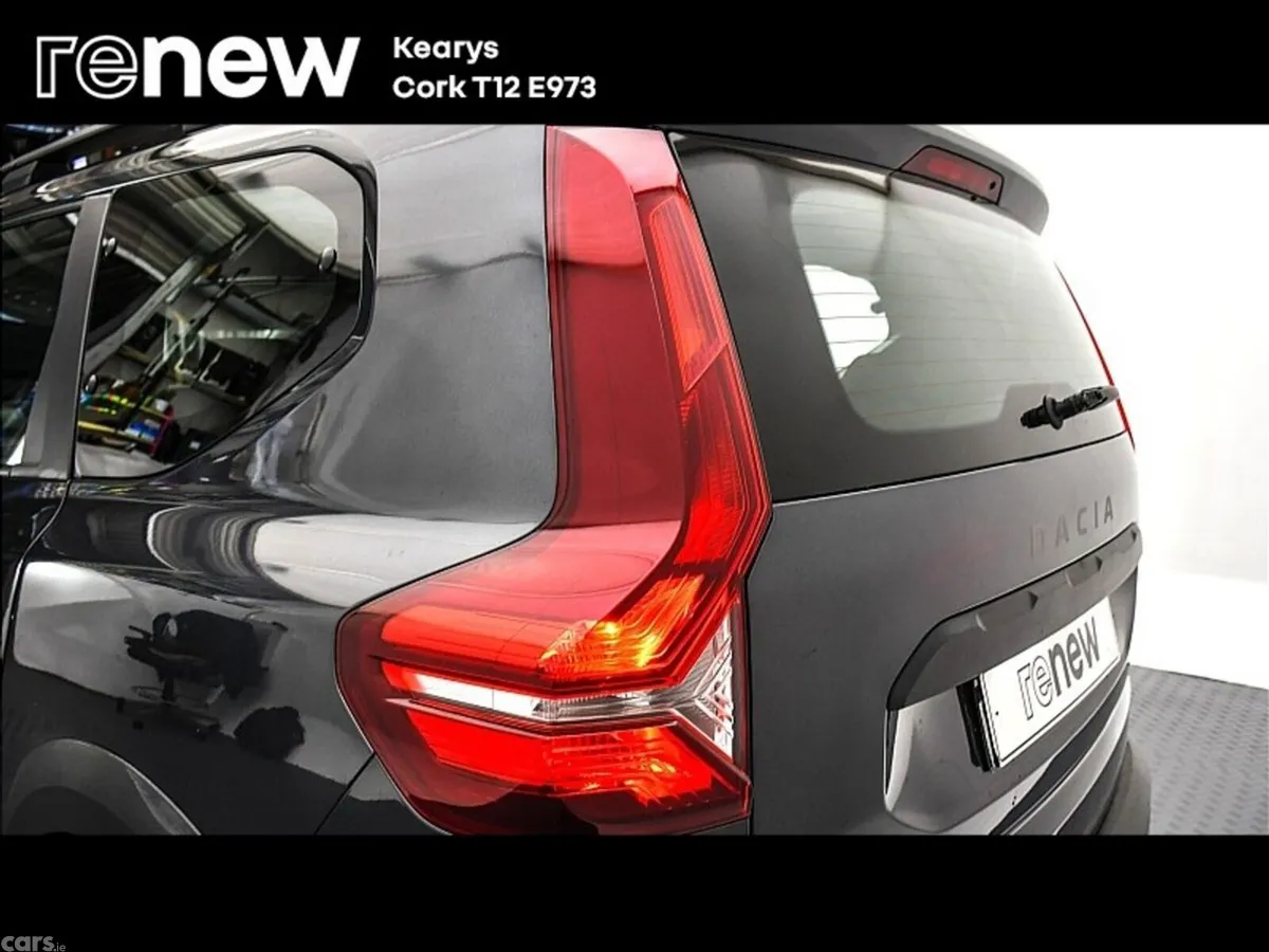 Dacia Jogger SUV, Petrol, 2022, Grey