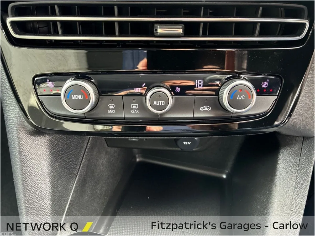 Opel Mokka SUV, Petrol, 2024, Blue