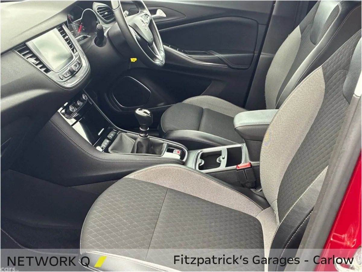 Opel Grandland X SUV, Diesel, 2019, Red