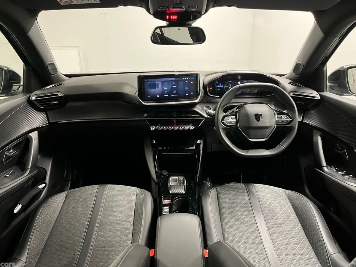 Peugeot 2008 SUV, Electric, 2024, Black