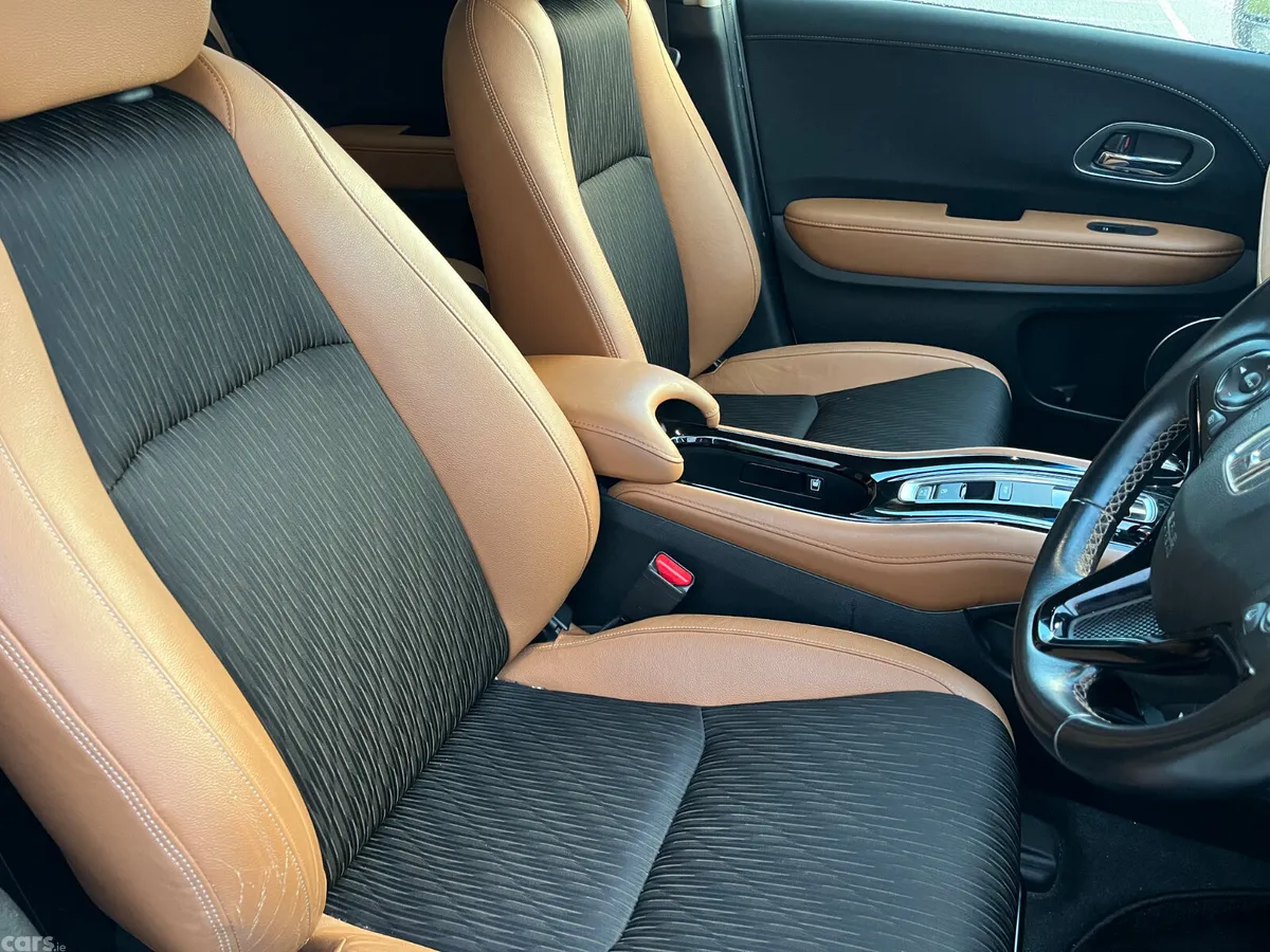 Honda Vezel Estate, Petrol Hybrid, 2020, White