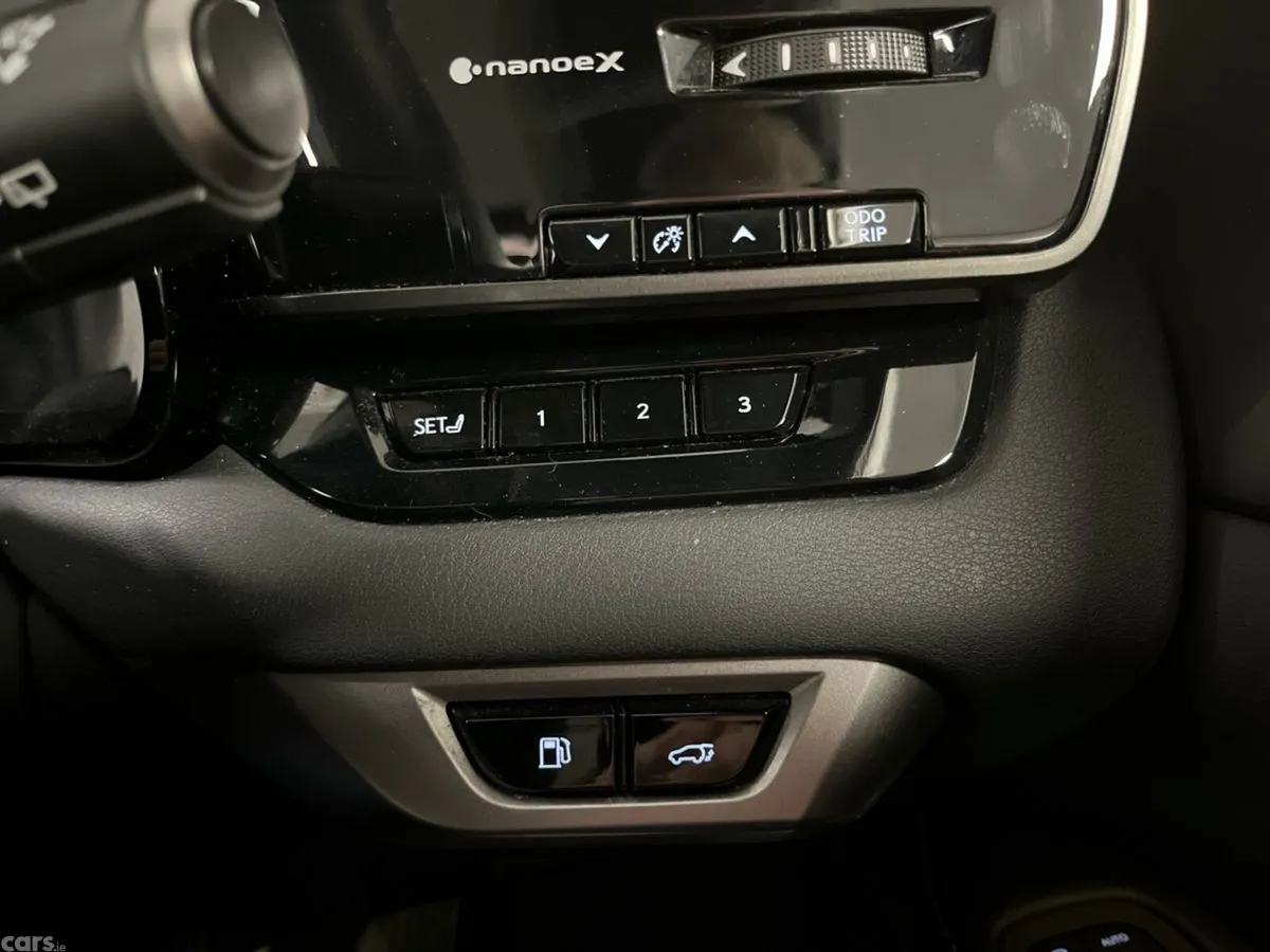 Lexus RX SUV, Petrol Hybrid, 2024, Green