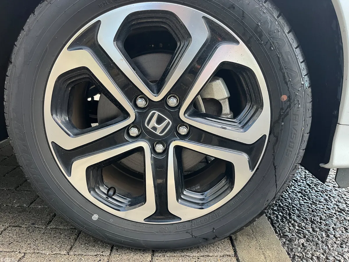 Honda Vezel Estate, Petrol Hybrid, 2020, White