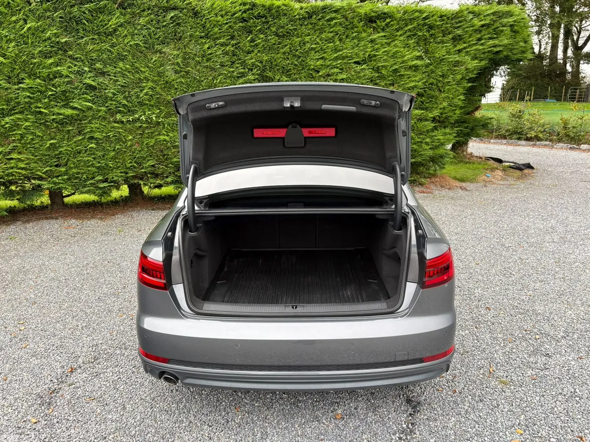 Audi A4 Saloon, Diesel, 2016, Grey