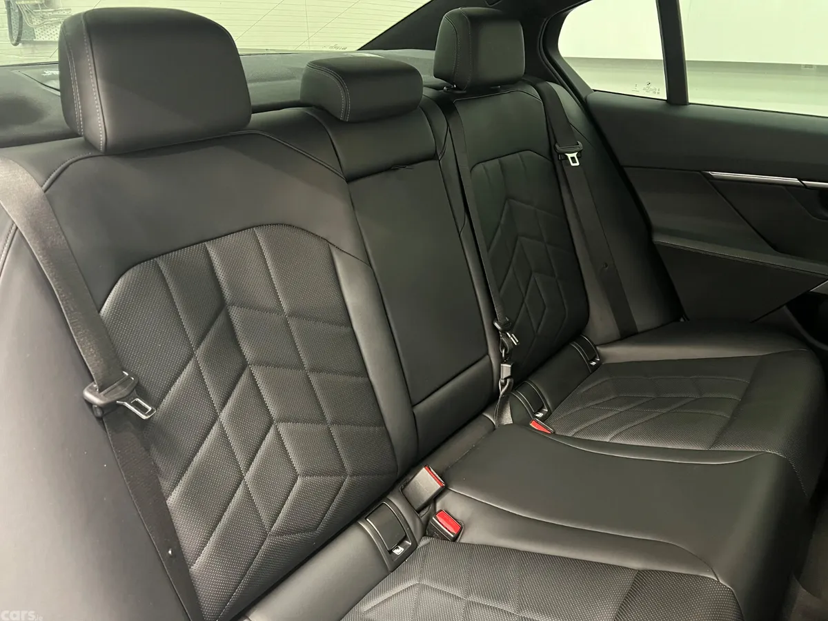 BMW 5-Series Saloon, Petrol Plug-in Hybrid, 2024, Grey