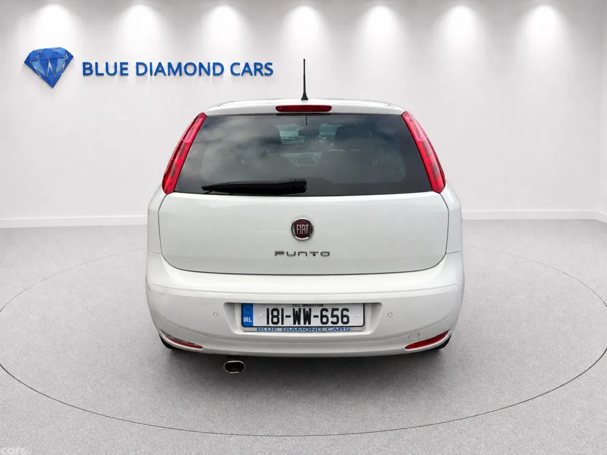 Fiat Punto MPV, Petrol, 2018, White