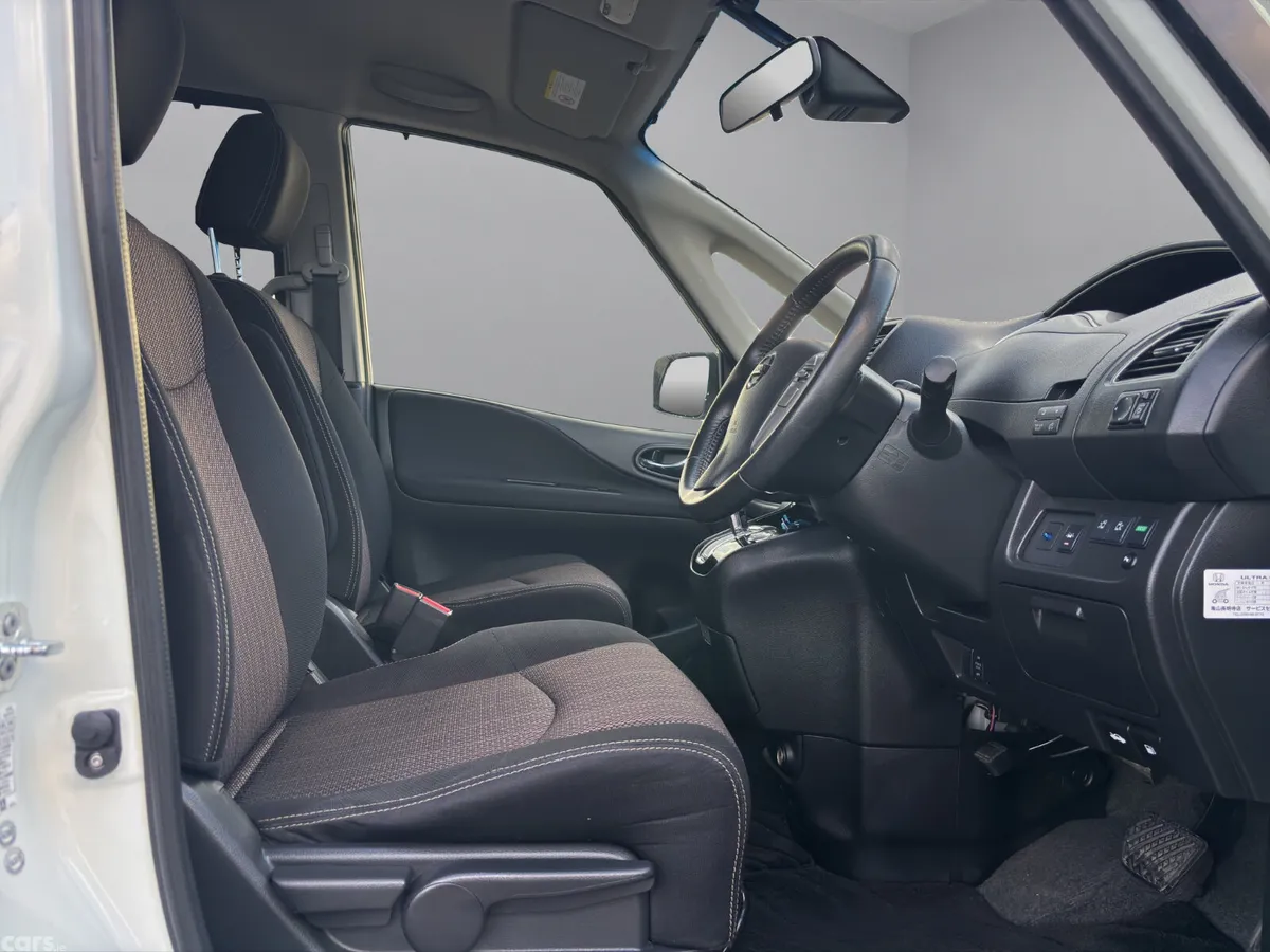 Nissan Serena MPV, Petrol Hybrid, 2015, White
