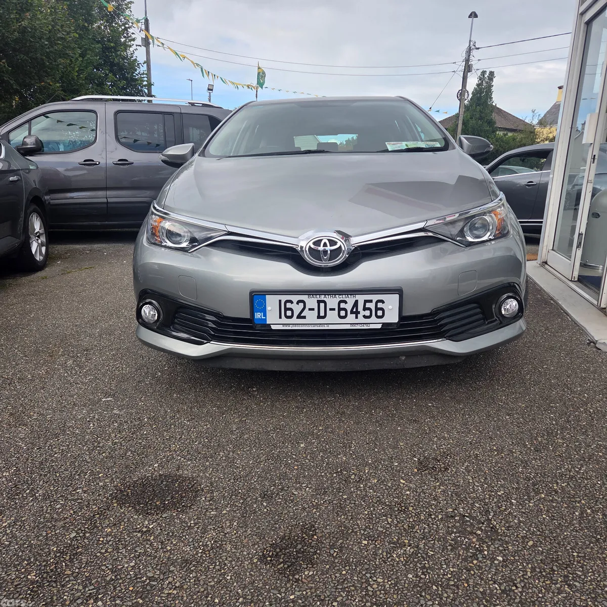 Toyota Auris Hatchback, Petrol, 2016, Grey